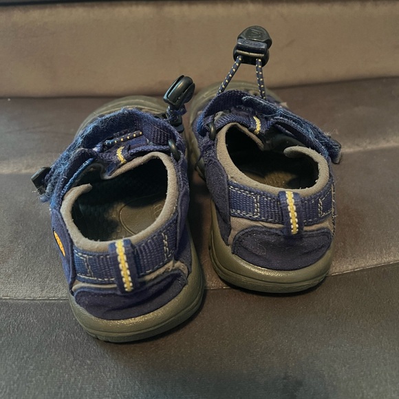 Keen Kids' Navy Blue Waterproof Sandals Size 9C - Picture 4 of 5